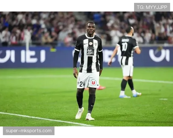 巴黎圣日耳曼控球优势下进攻威胁下降，对赛季攻坚阶段效率产生影响