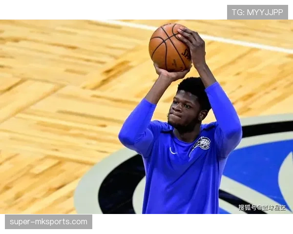 恩德里克在不同战术体系下的前锋角色适配性与效能分析